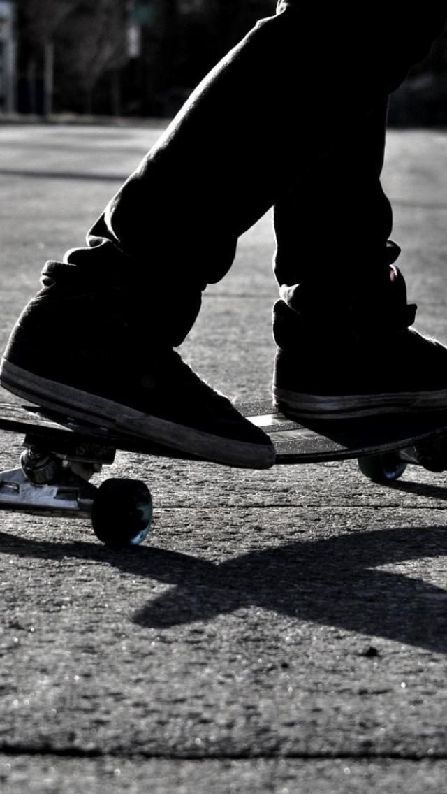HDscreen: Black and white monochrome skateboarding skates desktop ...