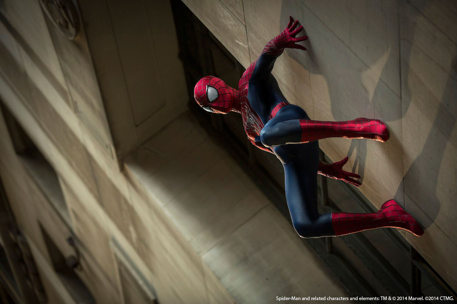 The Amazing Spider Man 2 Wall Climbing Wallpaper1