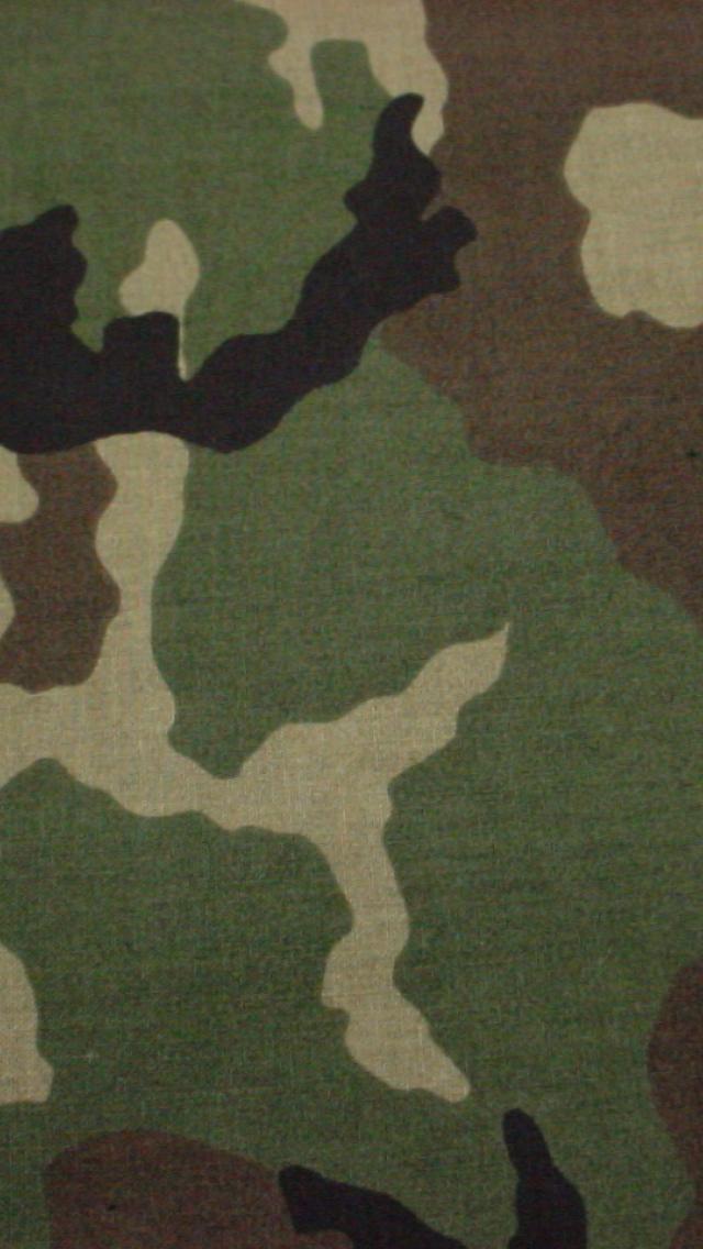 iPhone 5 Wallpapers (Woodland Camo Pattern Wallpaper for iPhone 5)
