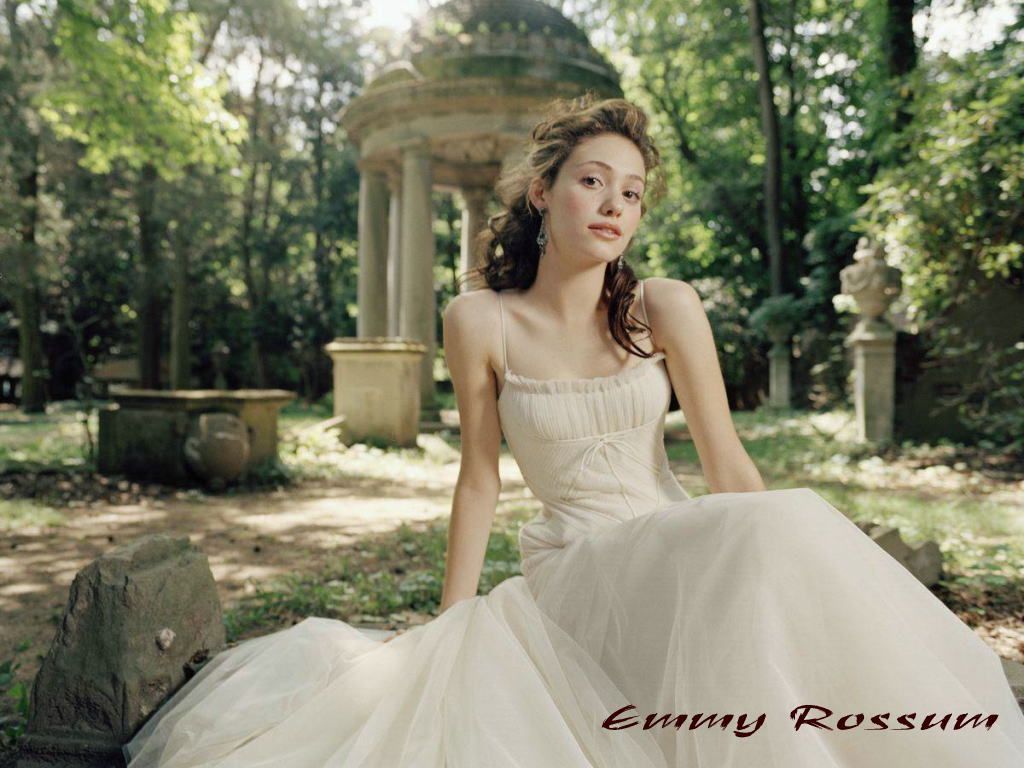 emmy ro$$um - Emmy Rossum Wallpaper (106931) - Fanpop