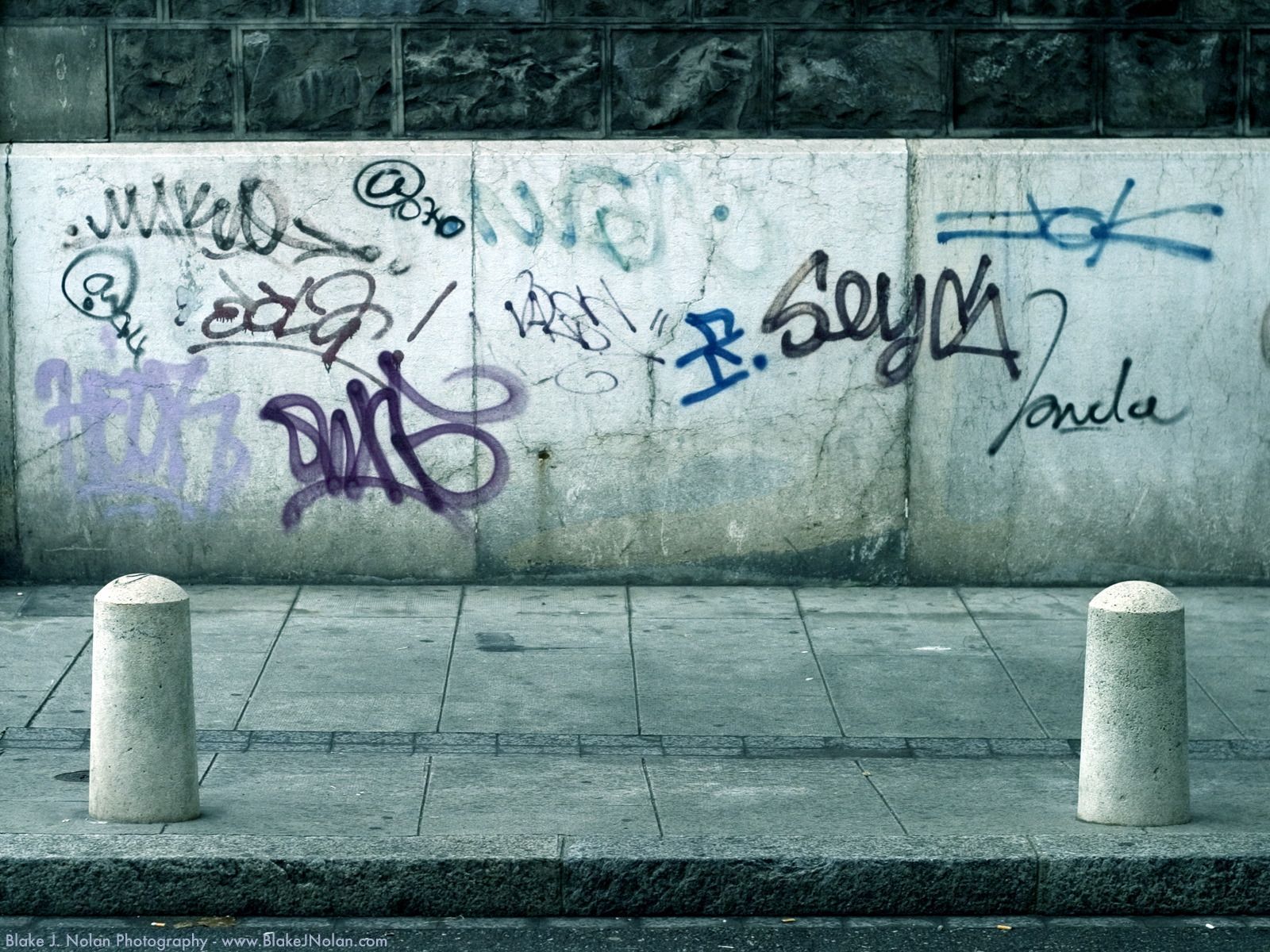 Geneva Graffiti Wallpapers, Geneva Graffiti Myspace Backgrounds ...