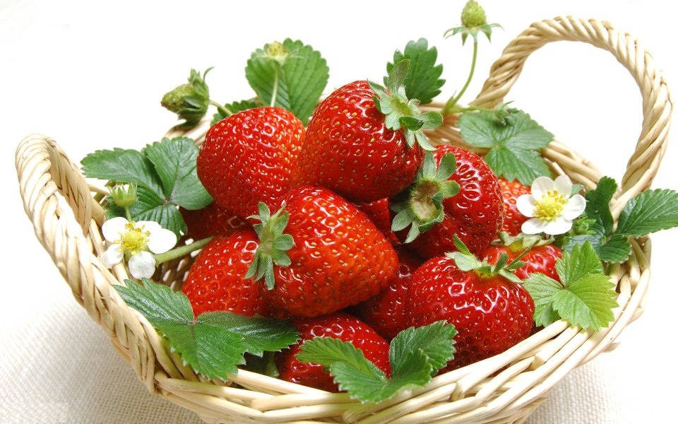 Strawberry HD Wallpaper Download Free Fresh Fruits