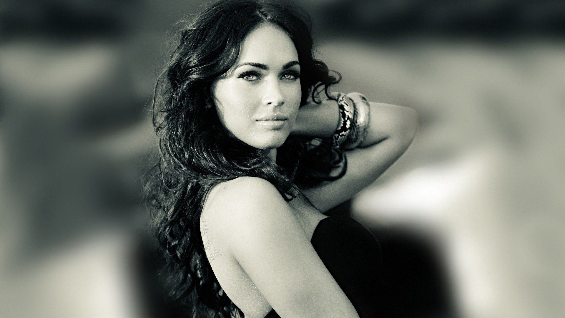 Megan Fox HD Wallpapers | Mean Fox Background Images | Cool Wallpapers