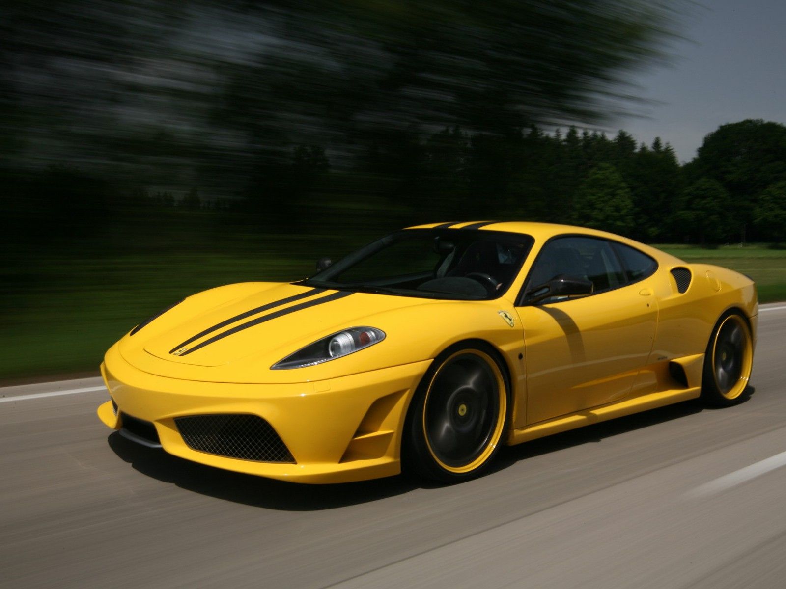 1600x1200px Car Image Yellow New Ferrari Luxury | #326356