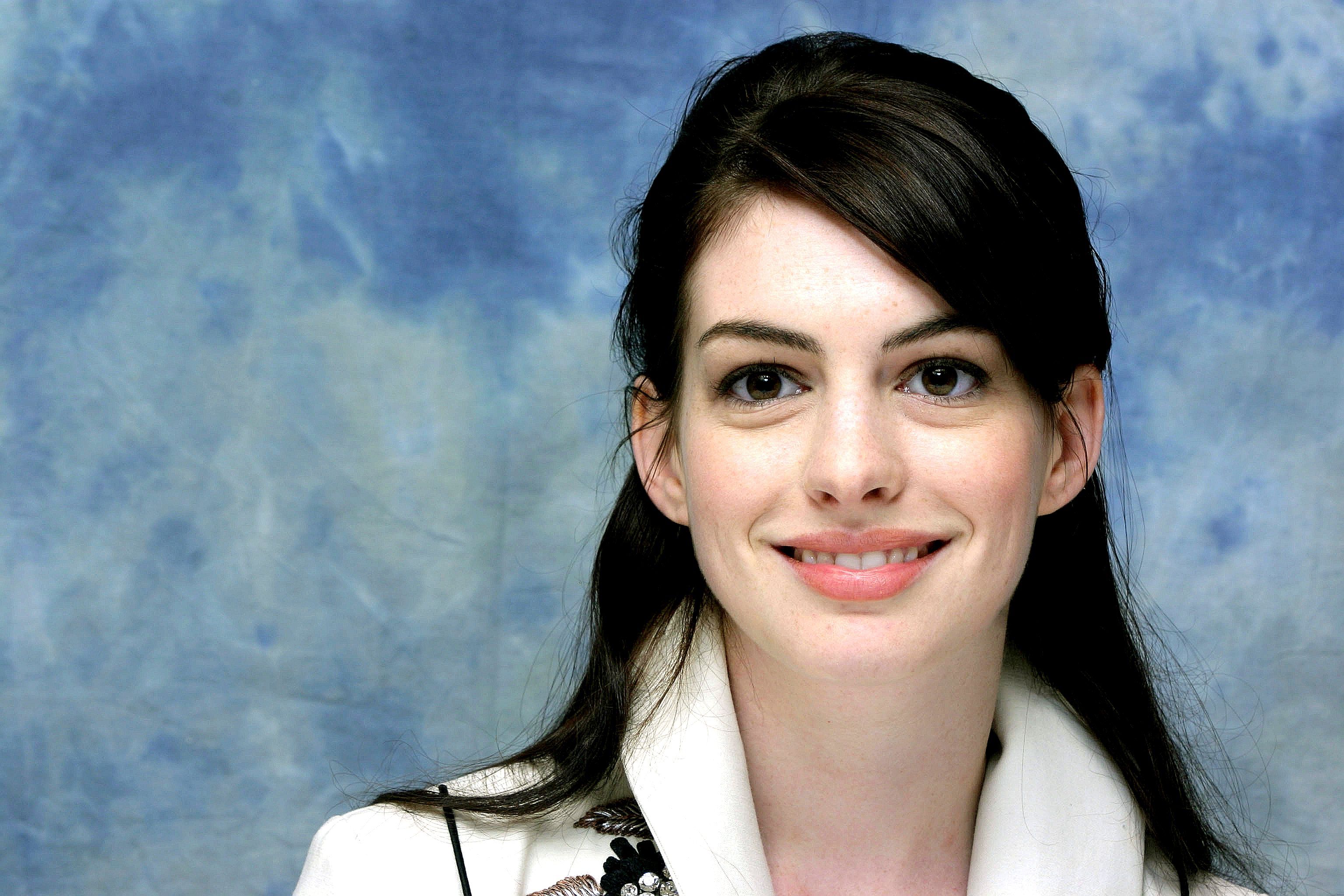 Celebrity Anne Hathaway Actresses United States Face Smile Close ...