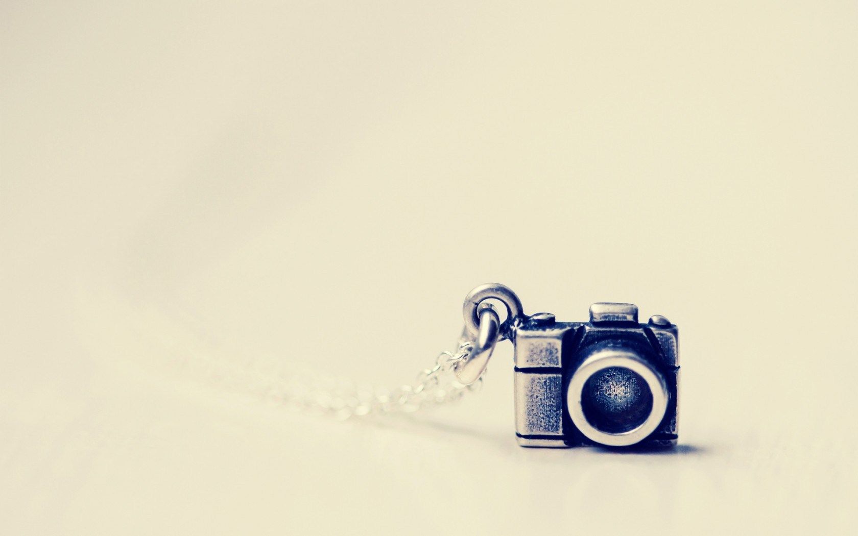 Little Camera, Background - HD wallpapers