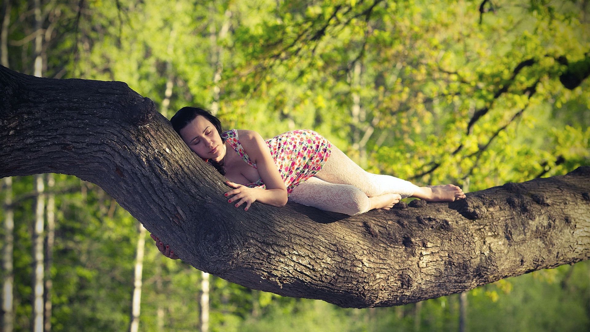 Download Wallpaper 1920x1080 Girl, tree, Lie down, Sleep, Nature ...