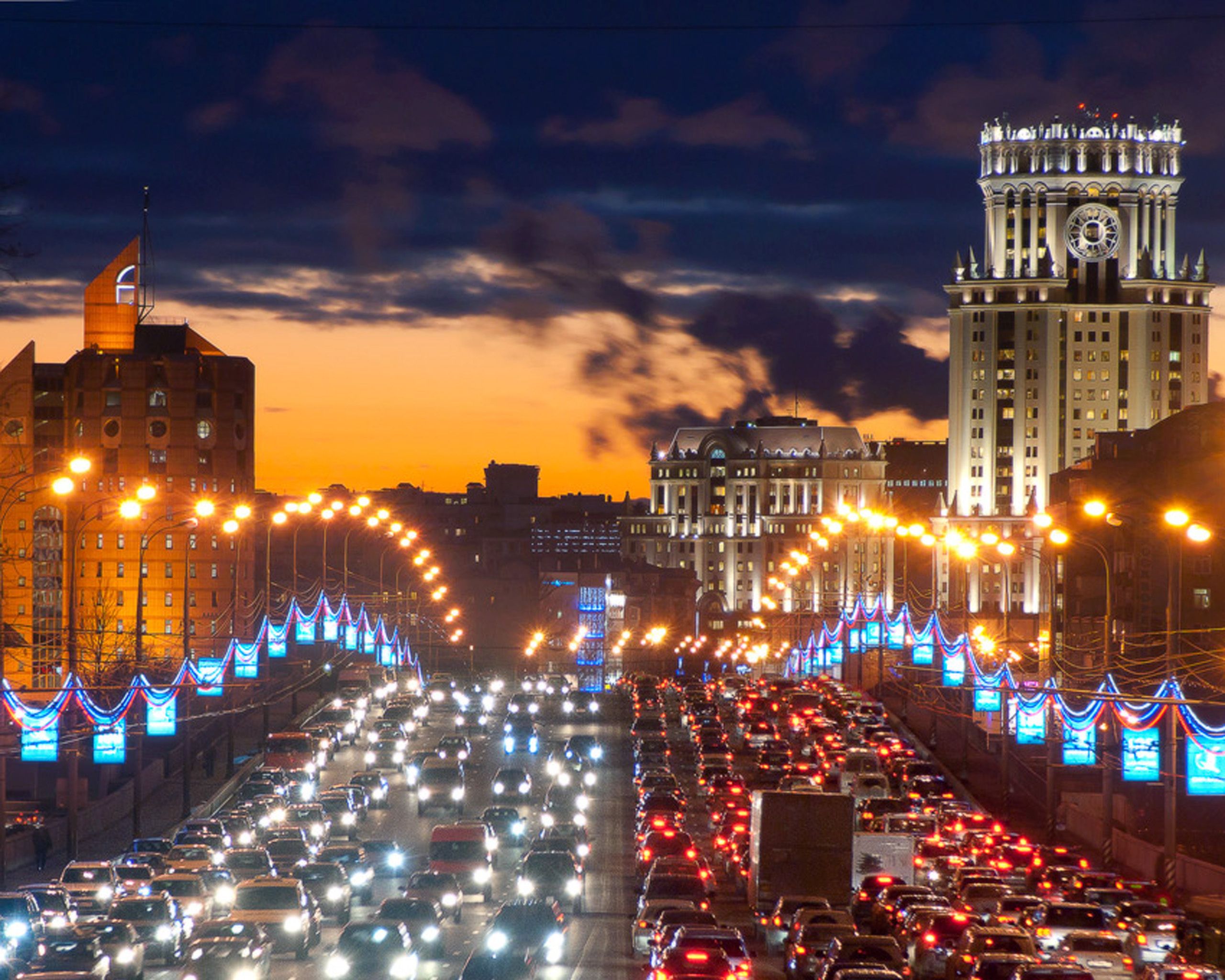 Traffic jam in moscow wallpapers and images - wallpapers, pictures ...