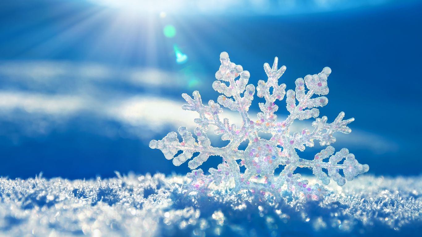 Download Wallpaper 1366x768 Snow, Snowflake, Winter laptop