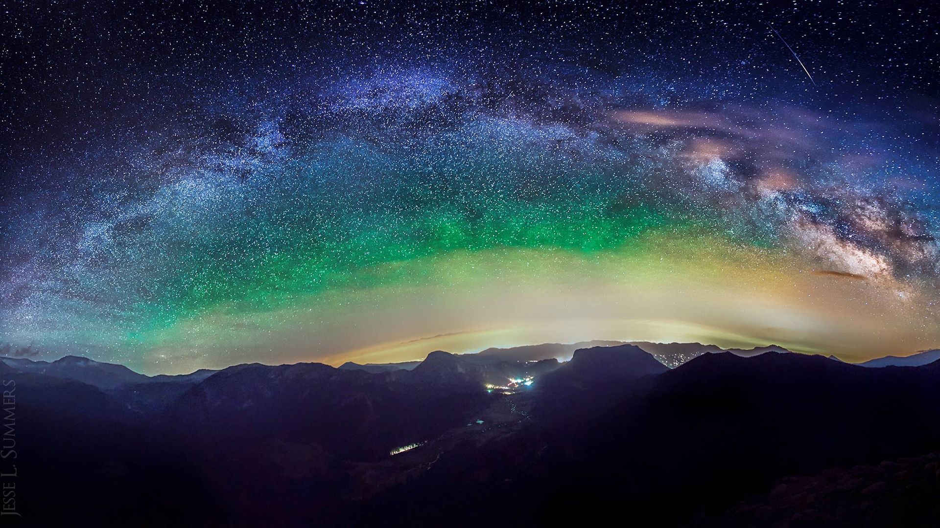 Enchant Your Desktop with These Starry Night Wallpapers