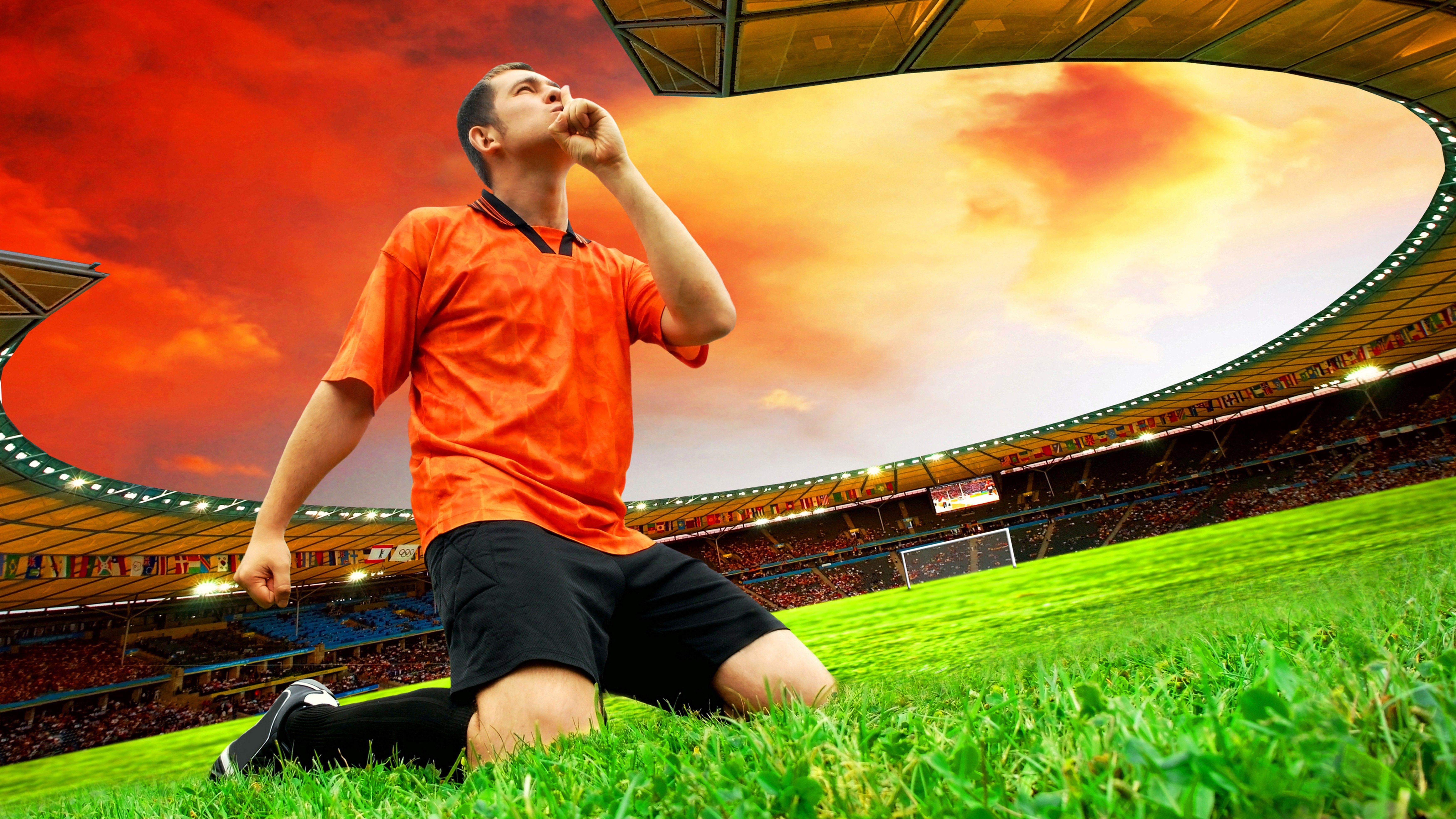 Amazing Football Player at Ground HD Pics HD Famous Backgrounds