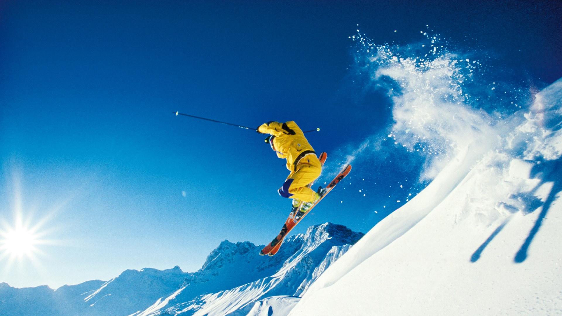 1920x1080 Mountain skiing - Alps holiday wallpaper Desktop