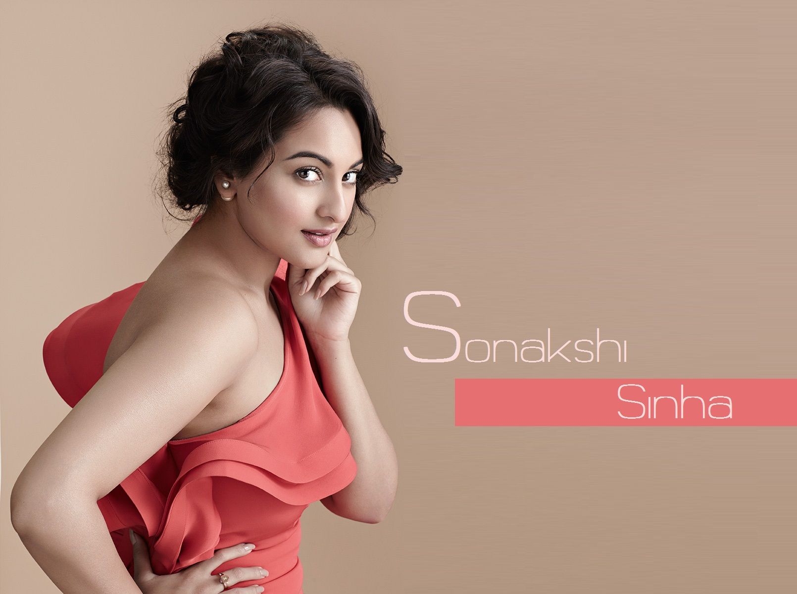 Latest Collections of Sonakshi Sinha hd wallpapers for free