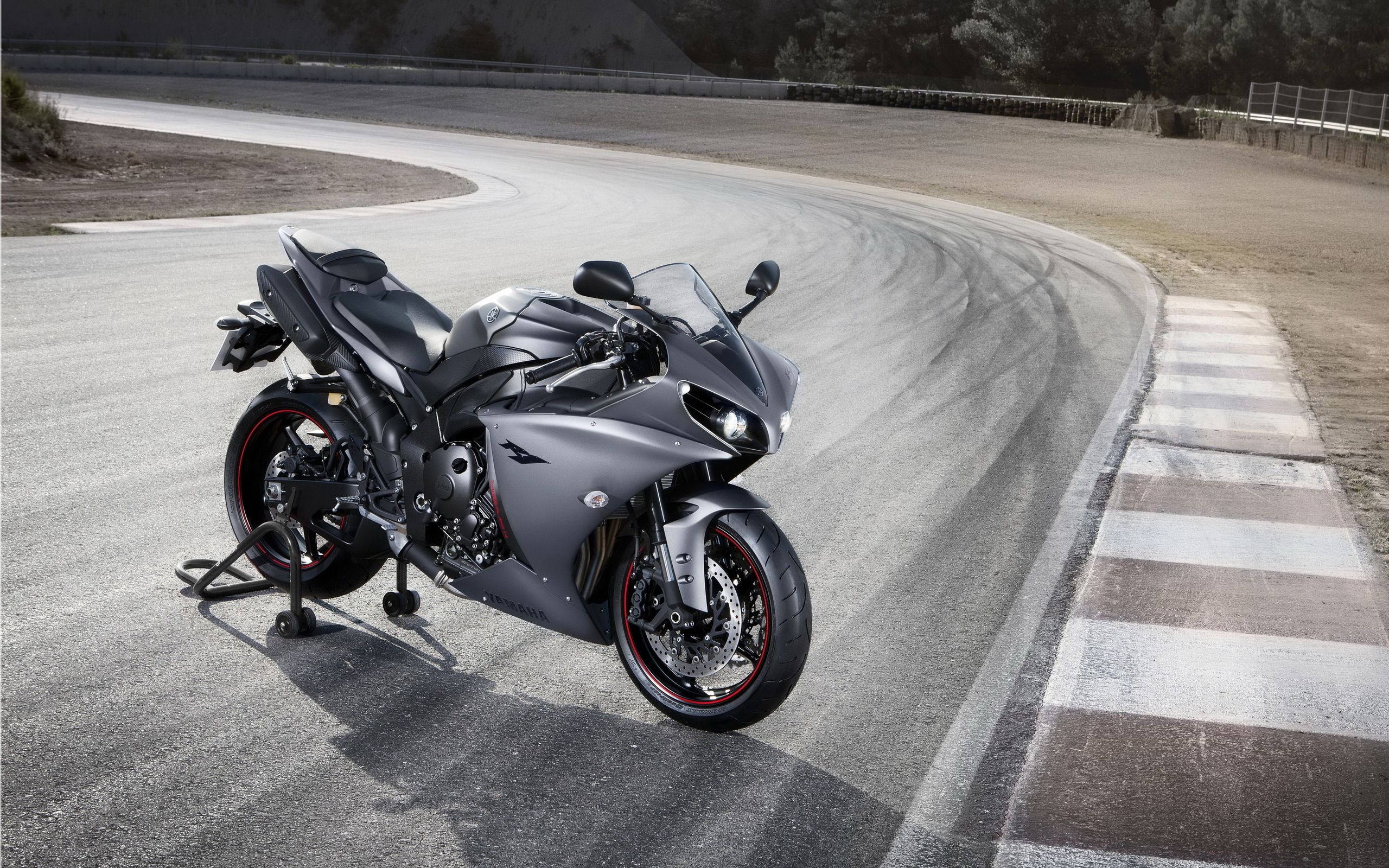 Yamaha YZF-R1 wallpapers and images - wallpapers, pictures, photos
