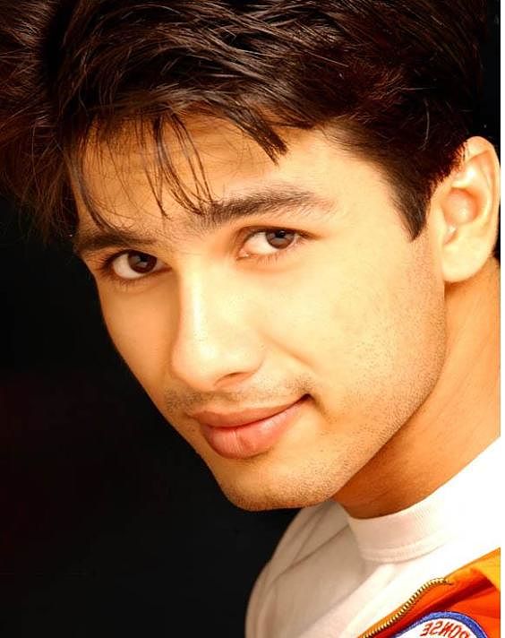 Shahid Kapoor Wallpapers Free Download Group (45+)