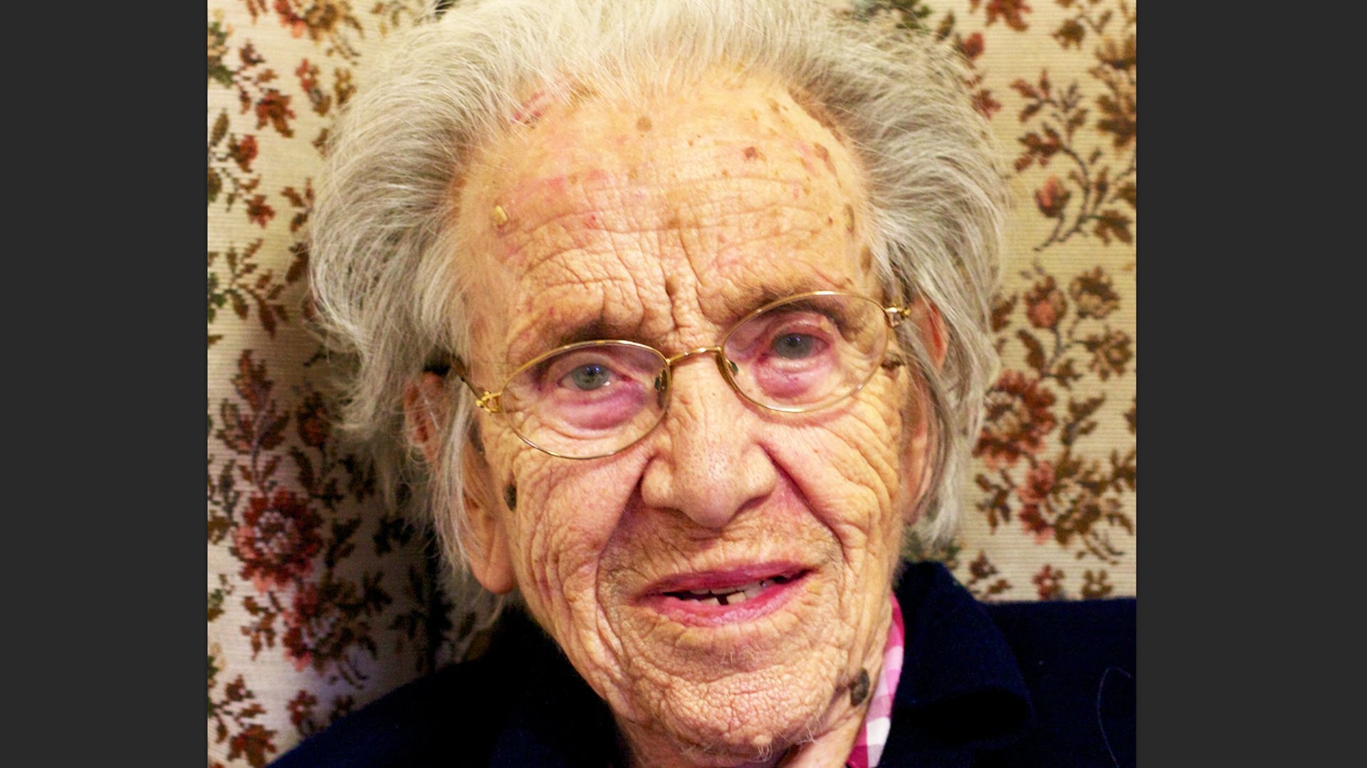 102 YEAR OLD lady made YOUNG and BEAUTIFUL again! - YouTube