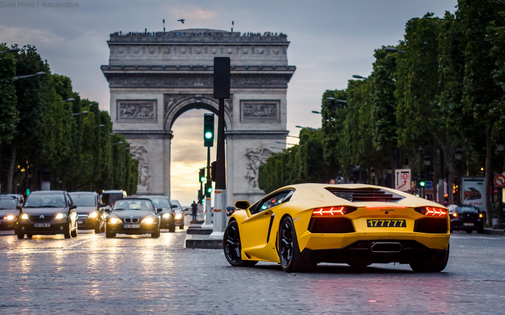 Arc De Triomphe Lamborghini Car Wallpaper | Travel HD Wallpapers