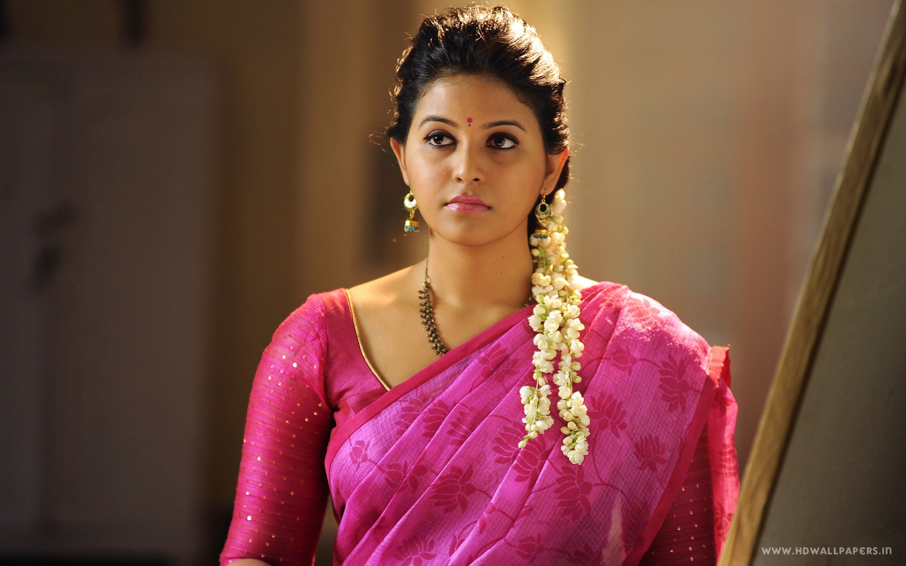 Tamil Actress Anjali Full HD Wallpaper Free HD Wallpaper ...