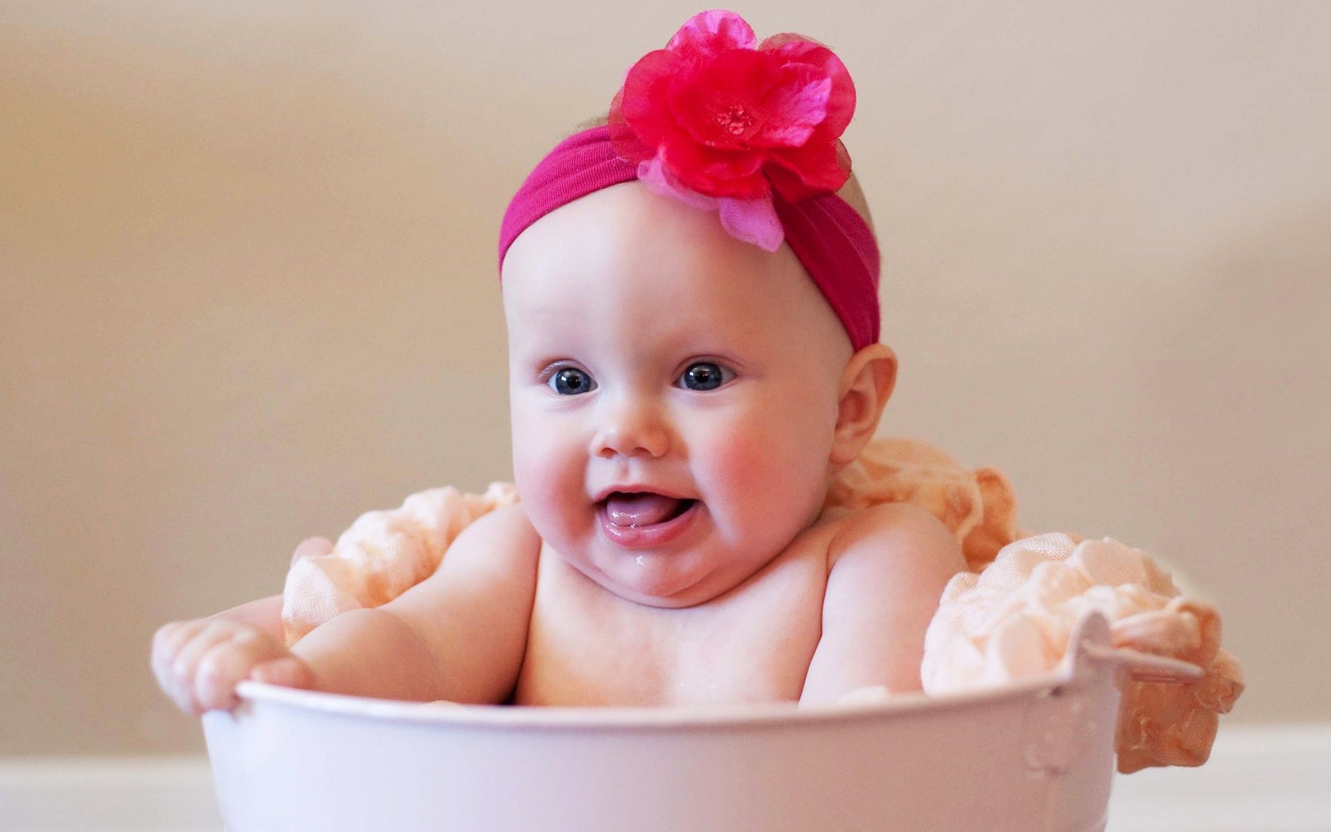 Cutest Baby Girl Wallpapers | HD Wallpapers