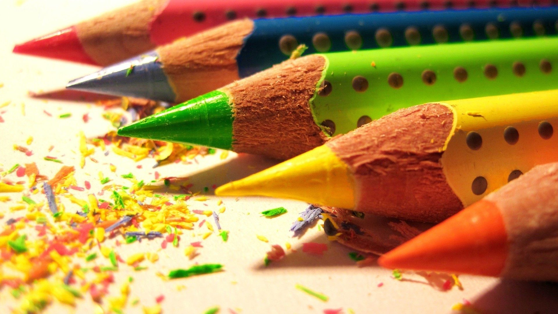 Color Pencil Photos | Download Free Desktop Wallpaper Images ...