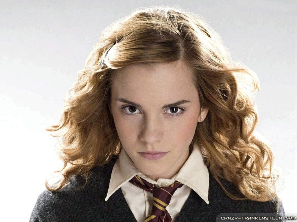 Emma Watson wallpapers - Female celebrity - Crazy Frankenstein