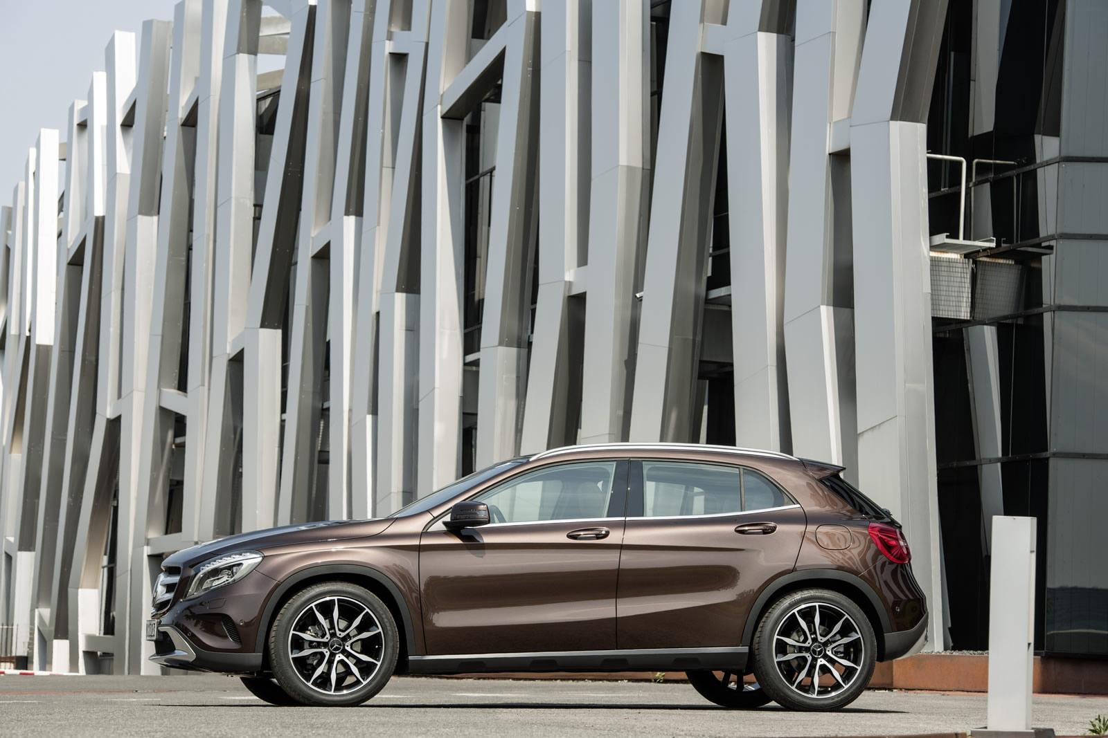 2015 Mercedes-Benz GLA-Class Images and details unveiled | Sense ...