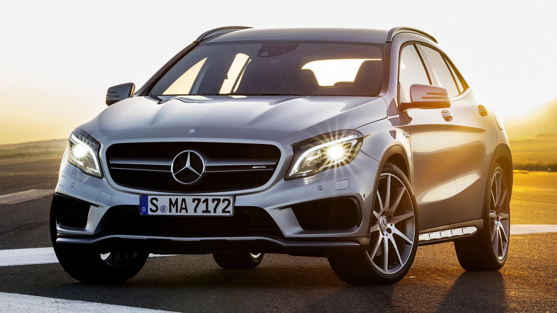 Mercedes-Benz GLA 45 AMG 4Matic (2014) Wallpapers and HD Images