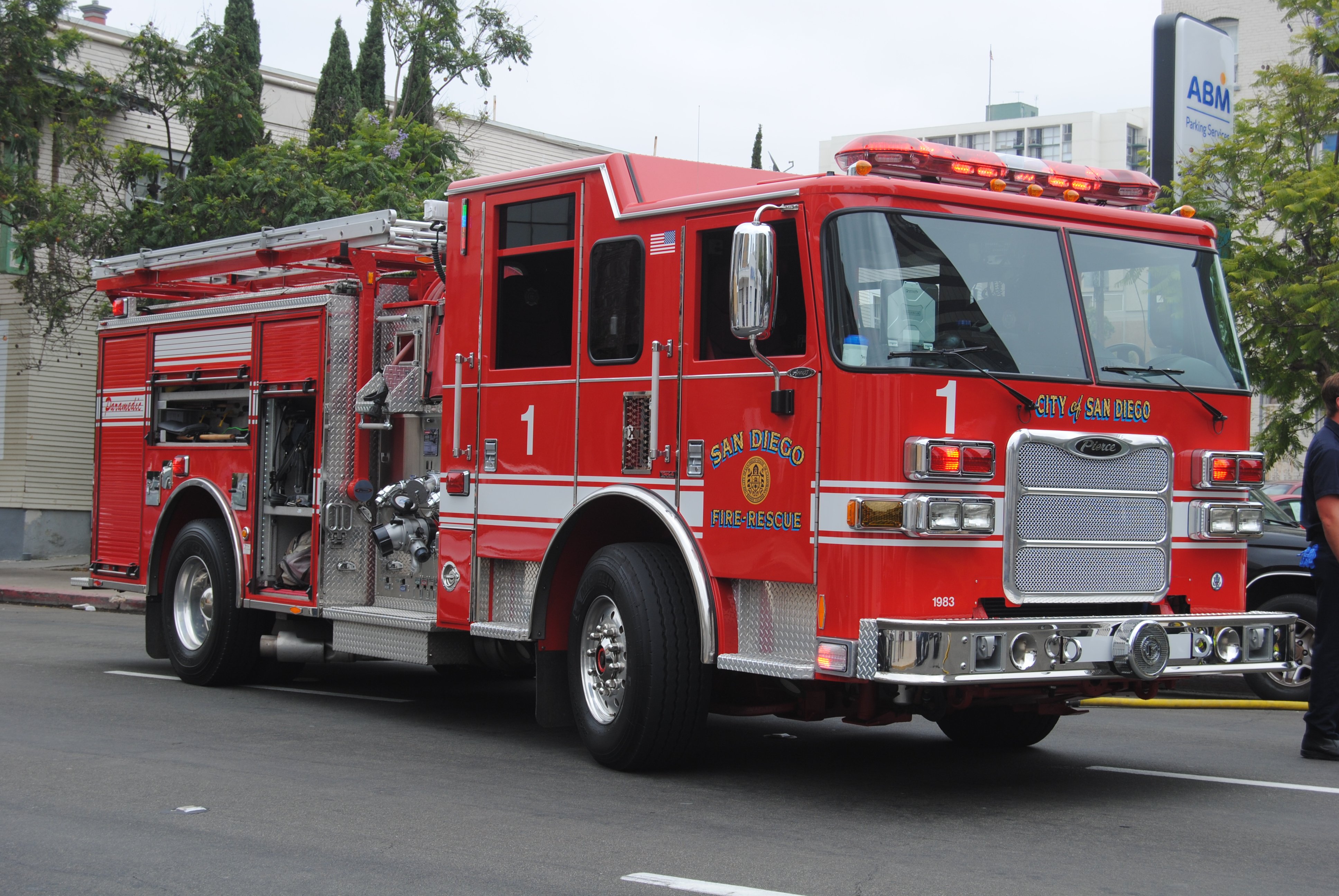 Camion cars san-diego california departments emergency fire medic ...