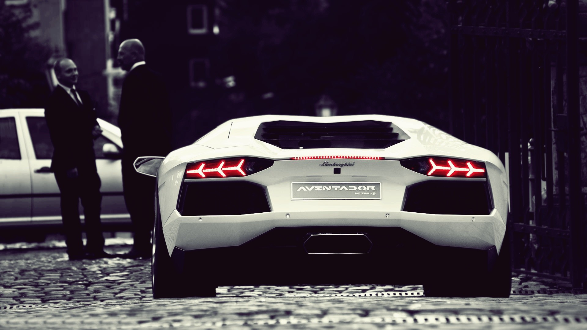 Lamborghini Aventador White Wallpapers