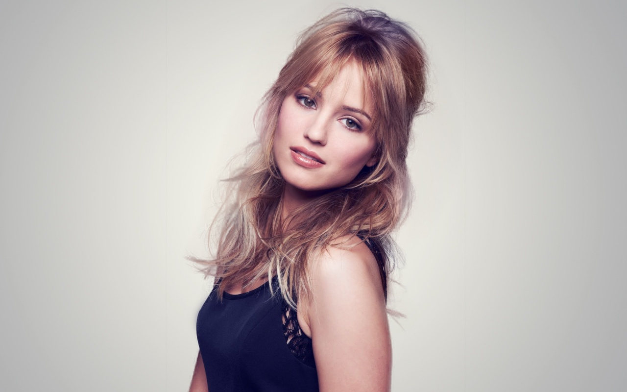 Dianna Agron Wallpapers HD Download
