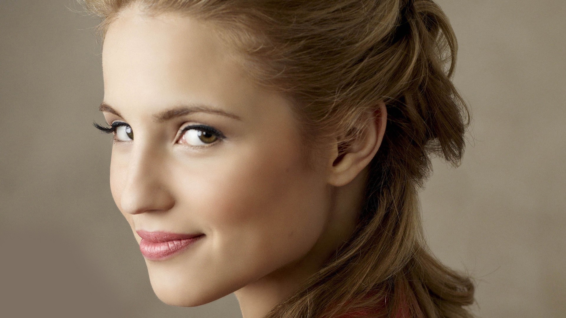 Dianna Agron HD Wallpapers from America