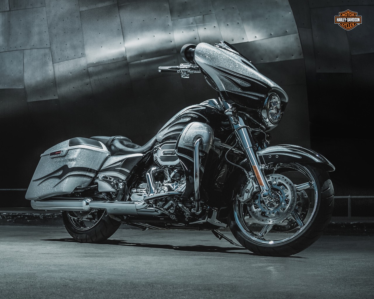2015 CVO Street Glide Custom Bagger Harley Davidson USA
