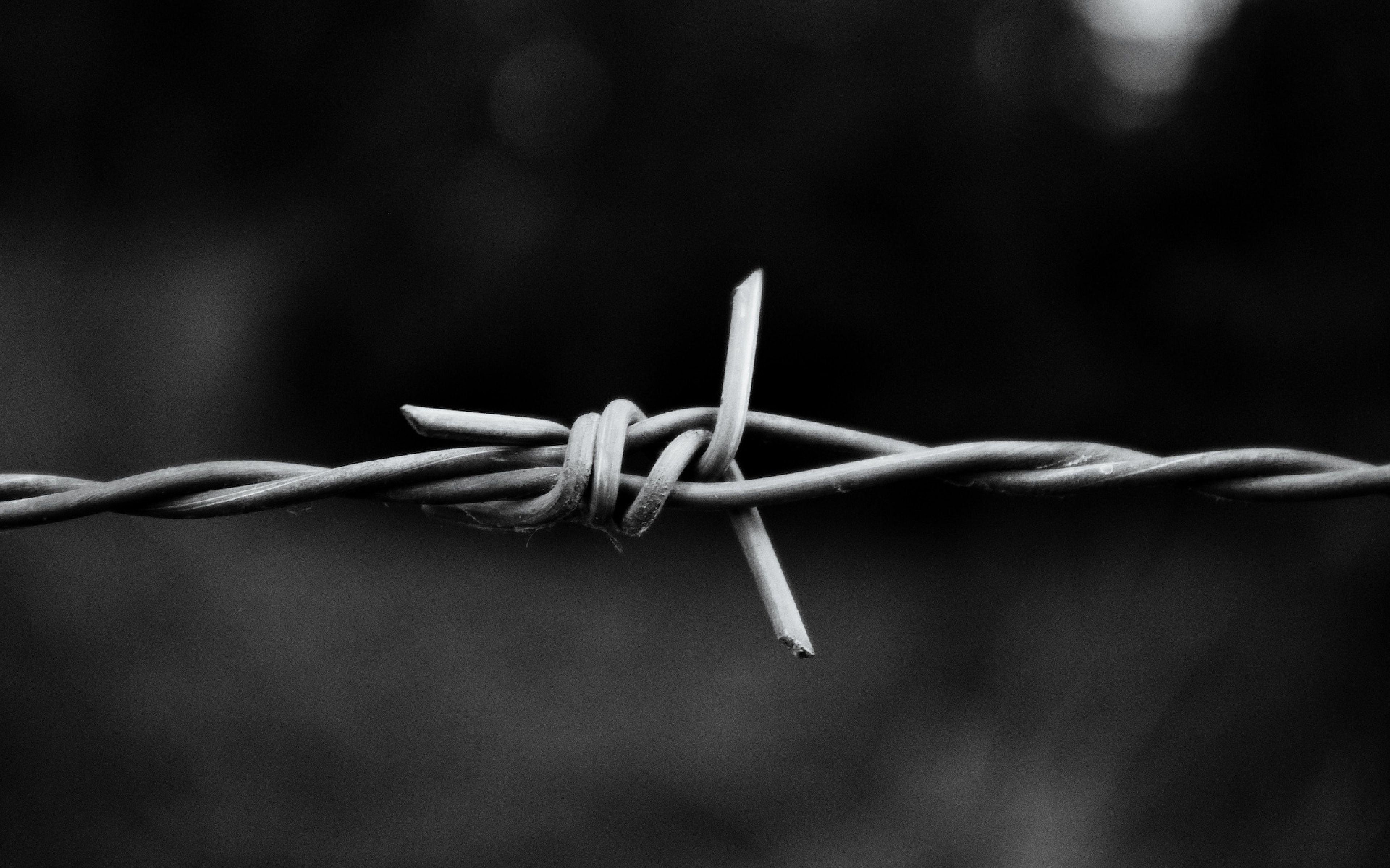 Download Wallpaper 3840x2400 Wire, Metal, Twisted, Black white ...