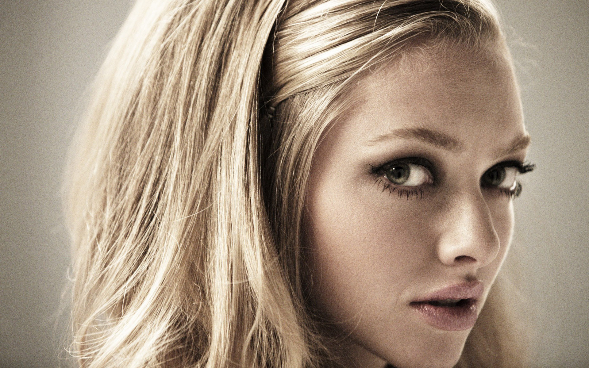 HD Wallpapers Amanda Seyfried high quality and definition