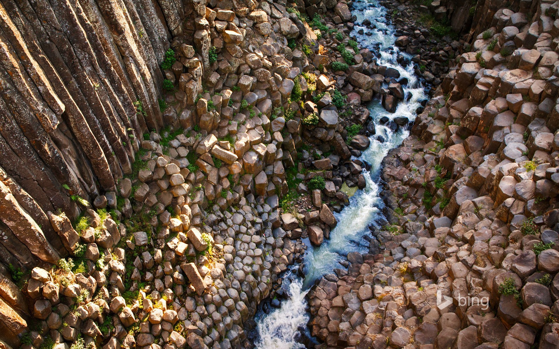 River Rock Wallpapers