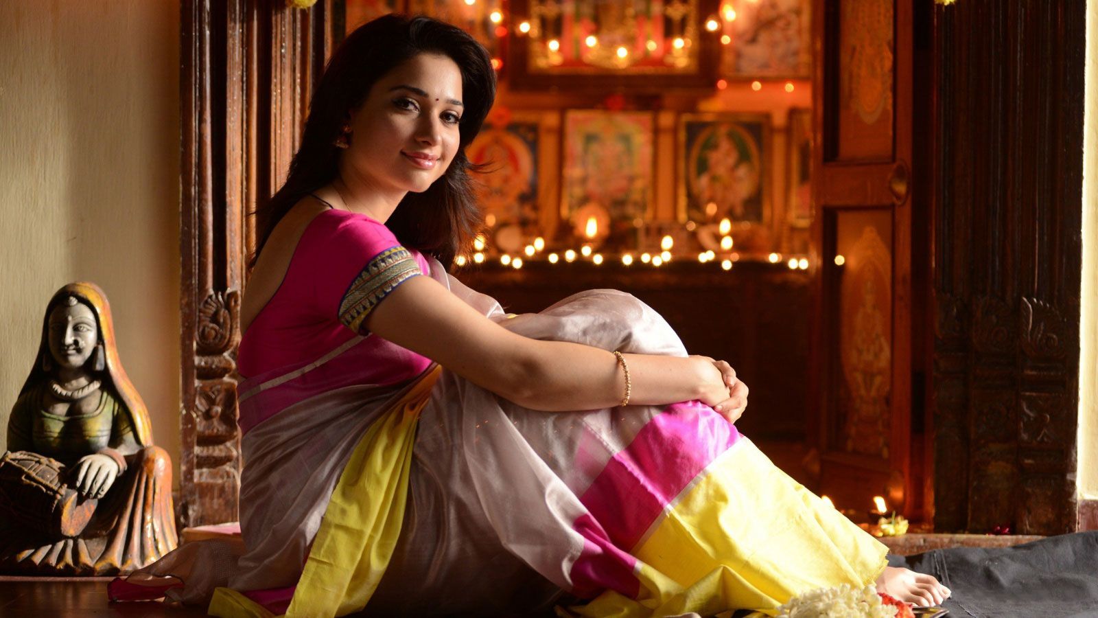 Tamil actress hot HD wallpapers