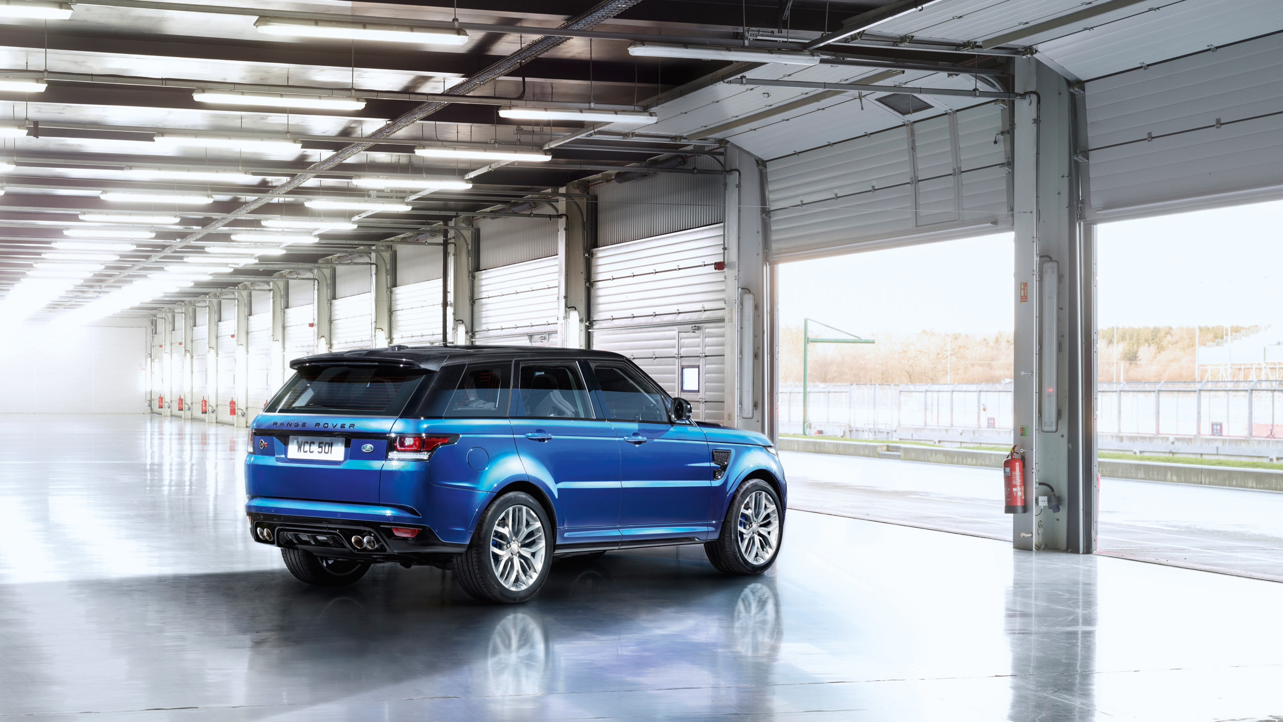 2015 Range Rover Sport SVR 2 Wallpaper HD Car Backgrounds