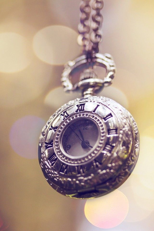 Cute little Ornaments iPhone 4s Wallpaper Download | iPhone ...