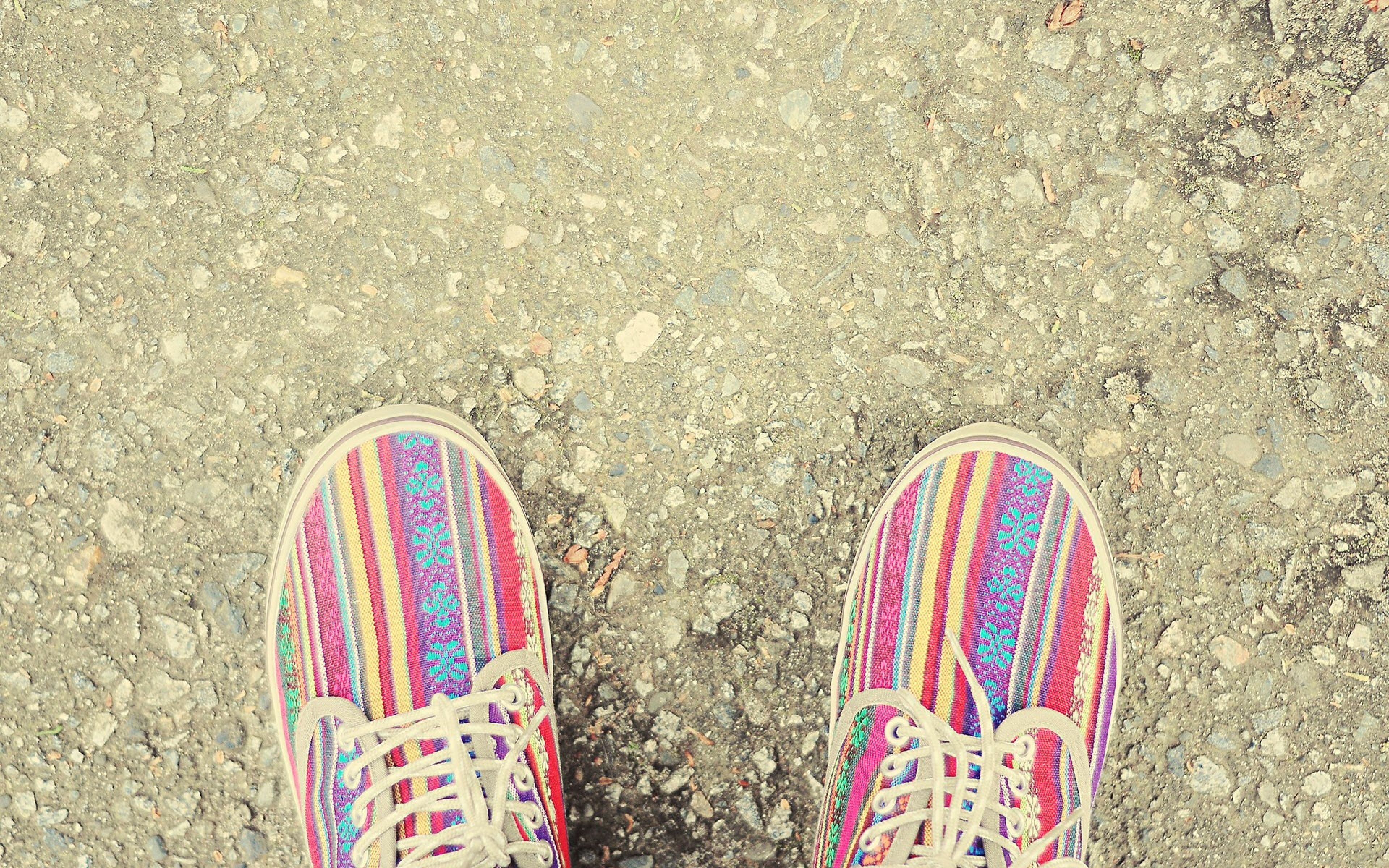 Download Wallpaper 3840x2400 Shoes, Sneakers, Striped, Style, Shoe