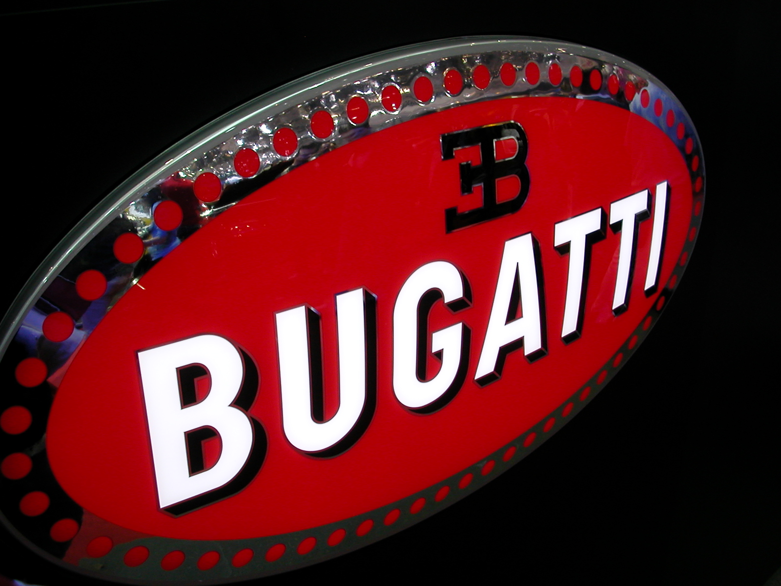 Bugatti Logo Wallpaper For Iphone - johnywheels.com
