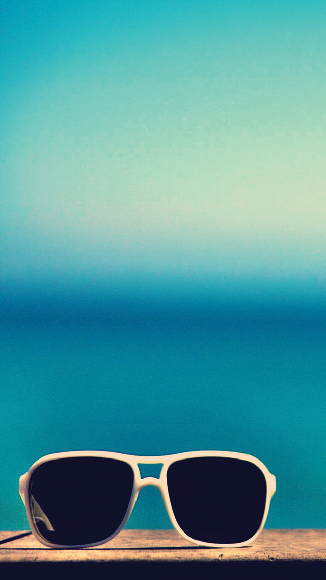 Cool-Sun-Glasses-iPhone-5-Wallpaper.jpg