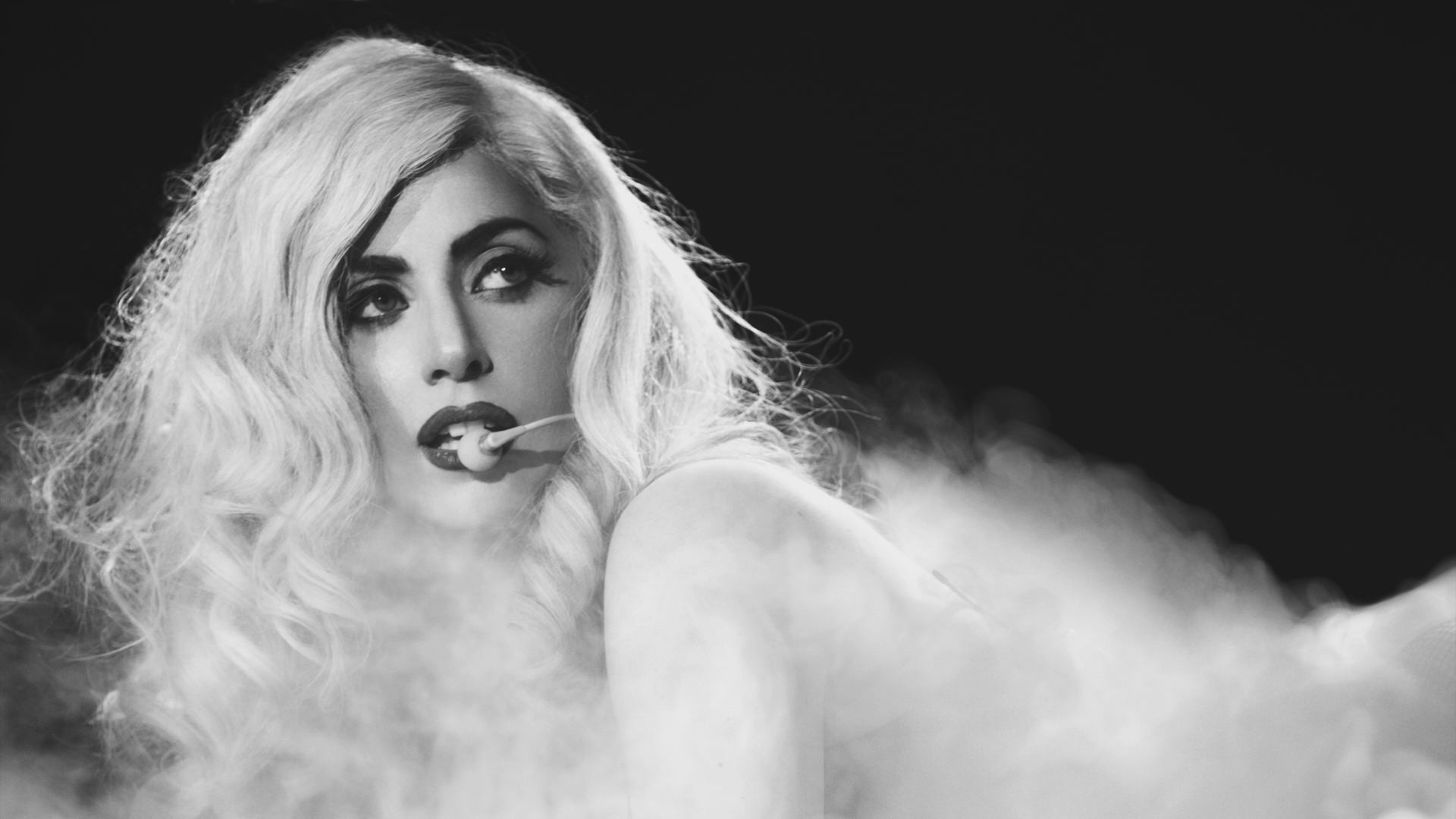 Lady Gaga - photo wallpapers, pictures of Lady Gaga