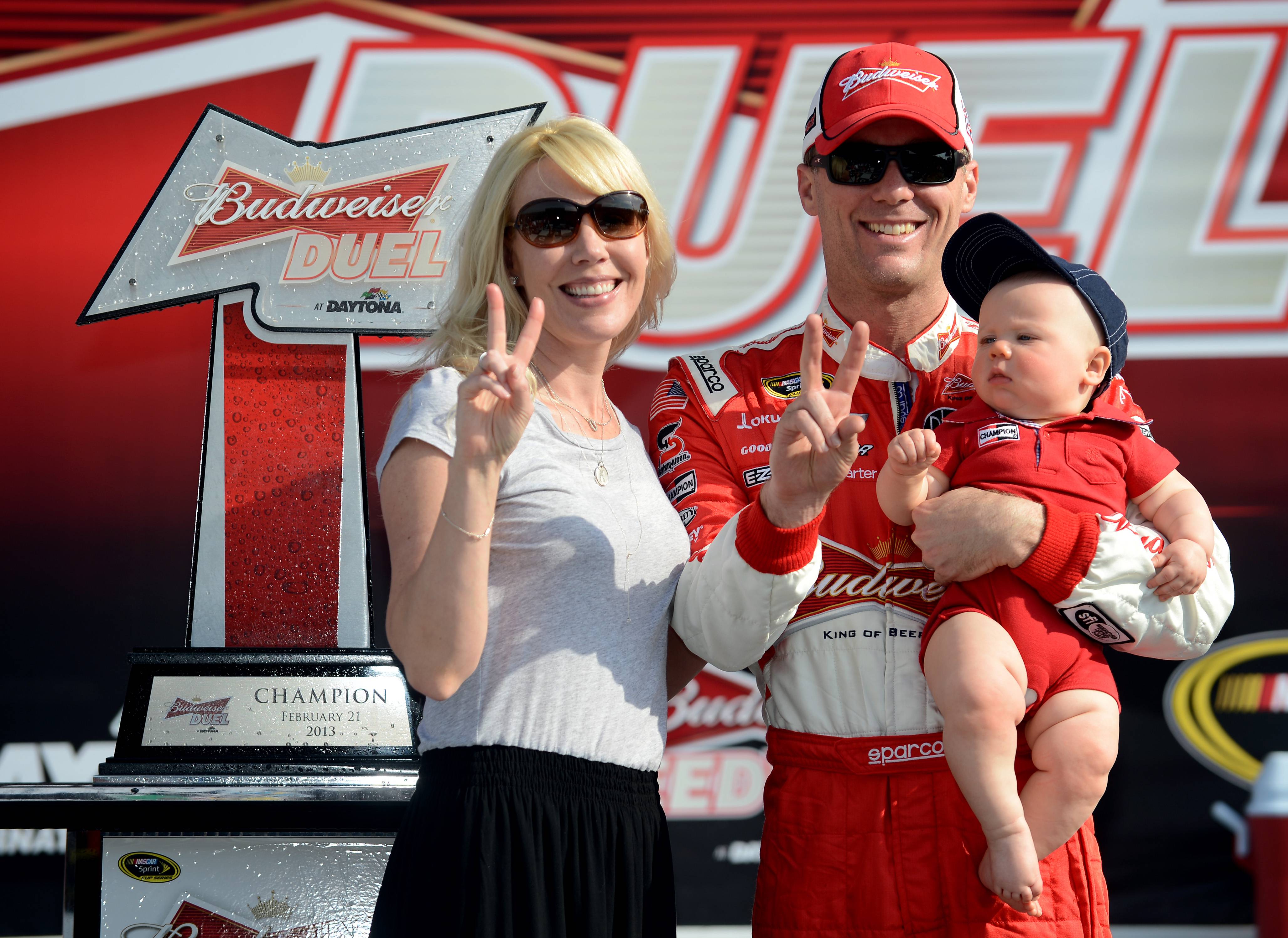 ARN – American Racing Network » Kevin Harvick, Kyle Busch win ...