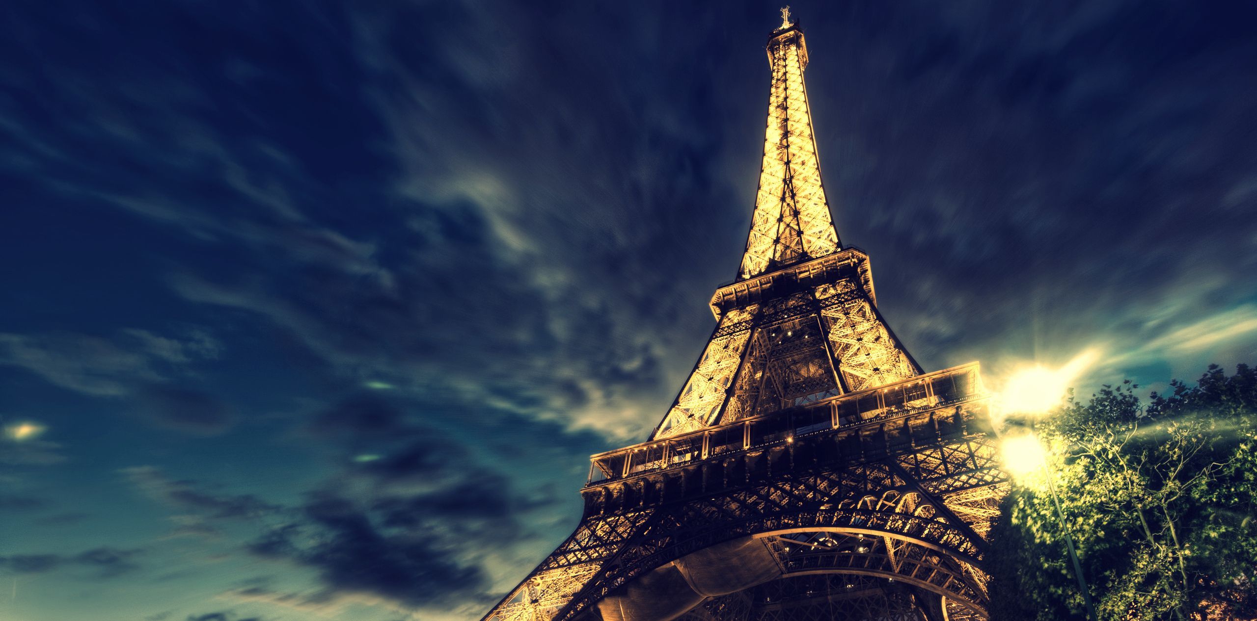Eiffel tower on background of blue night sky wallpapers and images ...