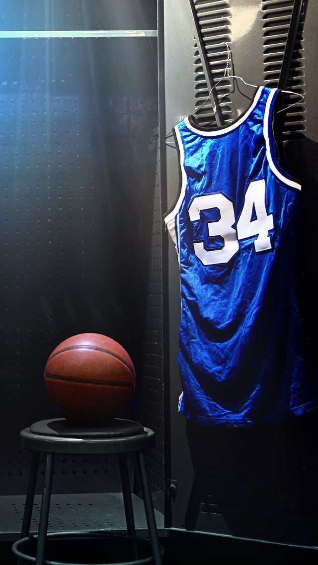 Basketball Dressing Room iPhone 5s Wallpaper Download | iPhone ...