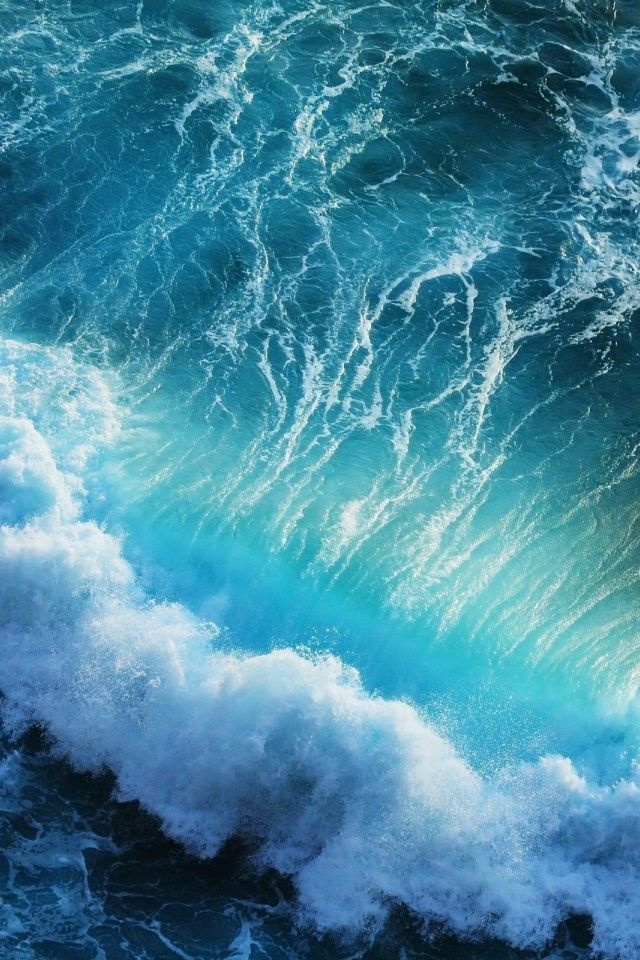 640x960 Blue Ocean Waves Iphone 4 wallpaper