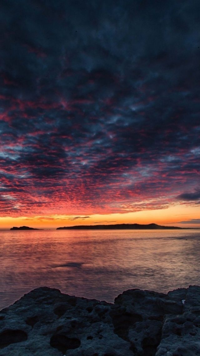 640x1136 Amazing Sunset Ocean & Rocks Iphone 5 wallpaper
