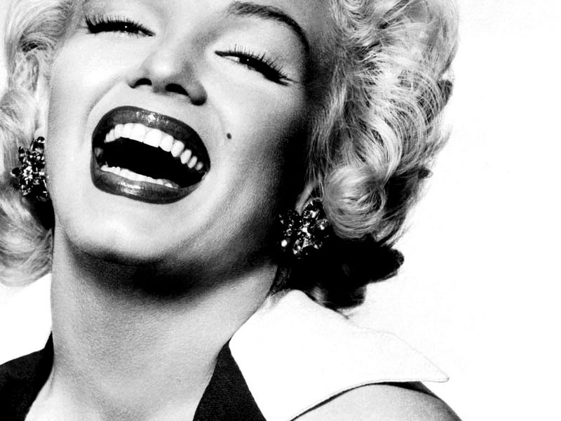 Thousands of images about Marilyn Monroe black and white on ...