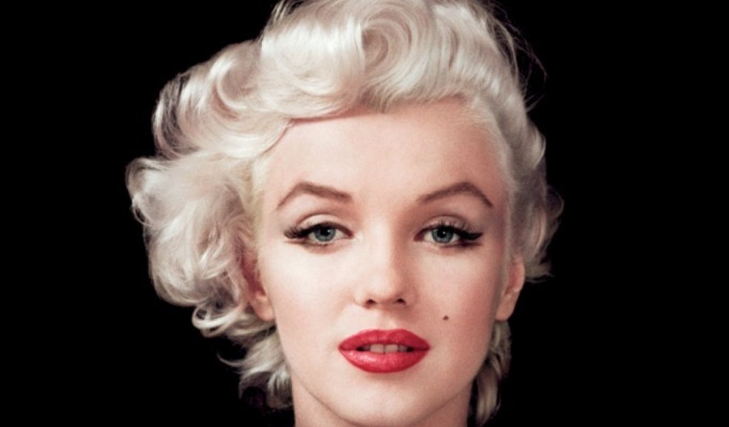 Marilyn Monroe Face Background Picture id: 3748 - 7HDWallpapers