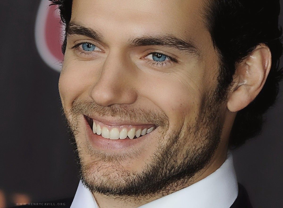 Henry Cavill Wallpapers HD Download